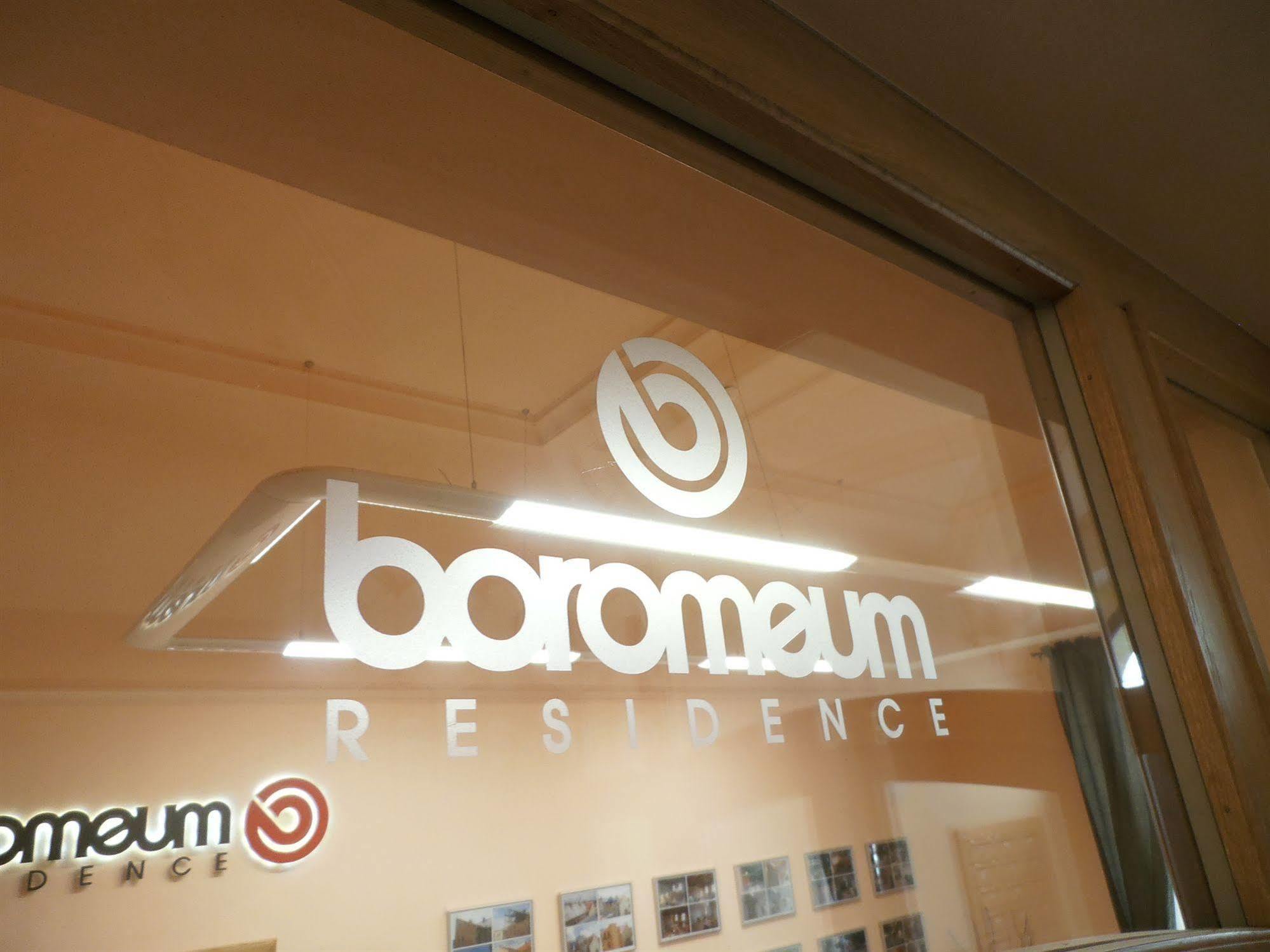 Boromeum Residence ฮราเดตสคราโลเว ภายนอก รูปภาพ